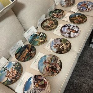 MI Hummel calendar plate collection. 12 month complete